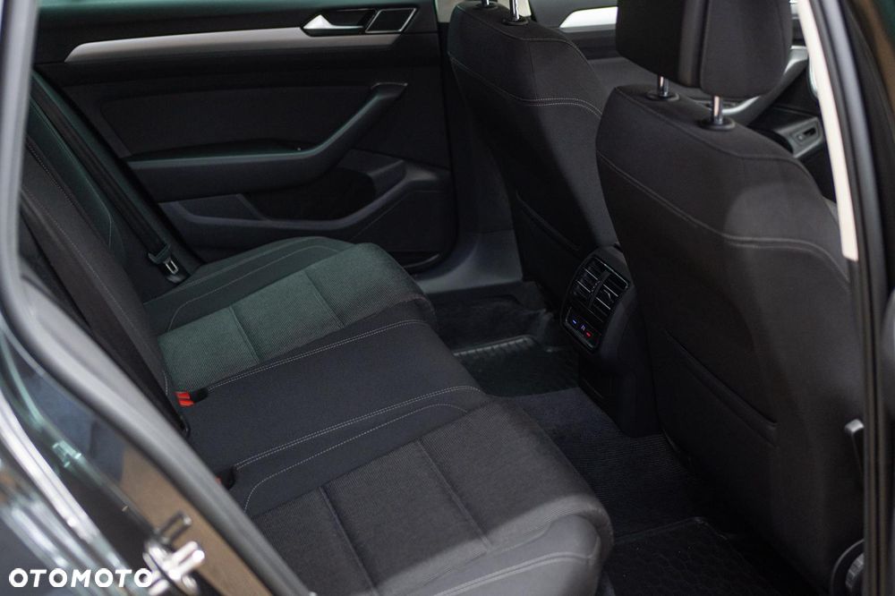 Volkswagen Passat 1.4 TSI BMT ACT Highline - 36