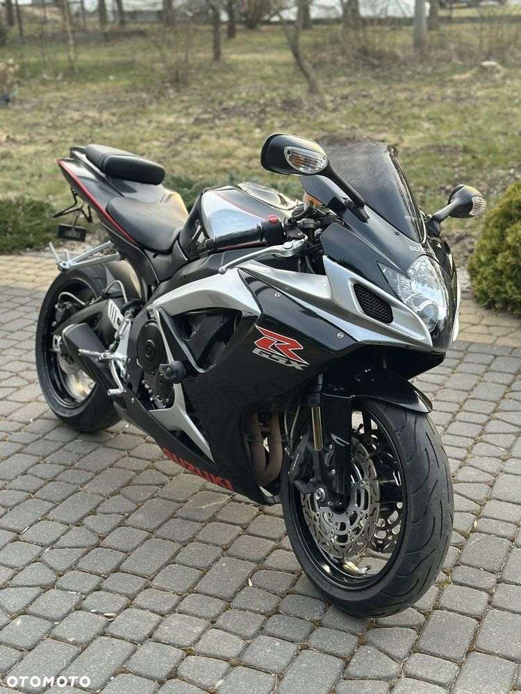 Suzuki GSX-R - 10