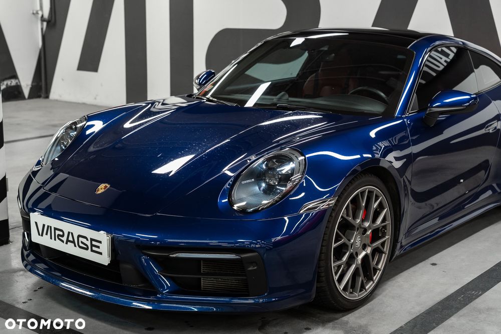 Porsche 911 Carrera 4S - 4