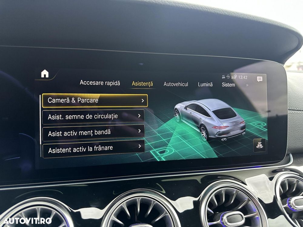 Mercedes-Benz AMG GT - 15