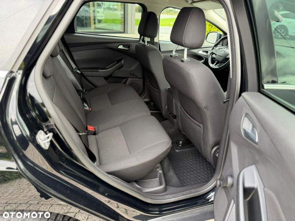Ford Focus - 17