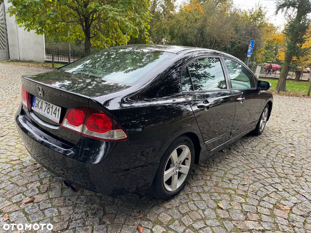 Honda Civic 1.8 Executive - 4