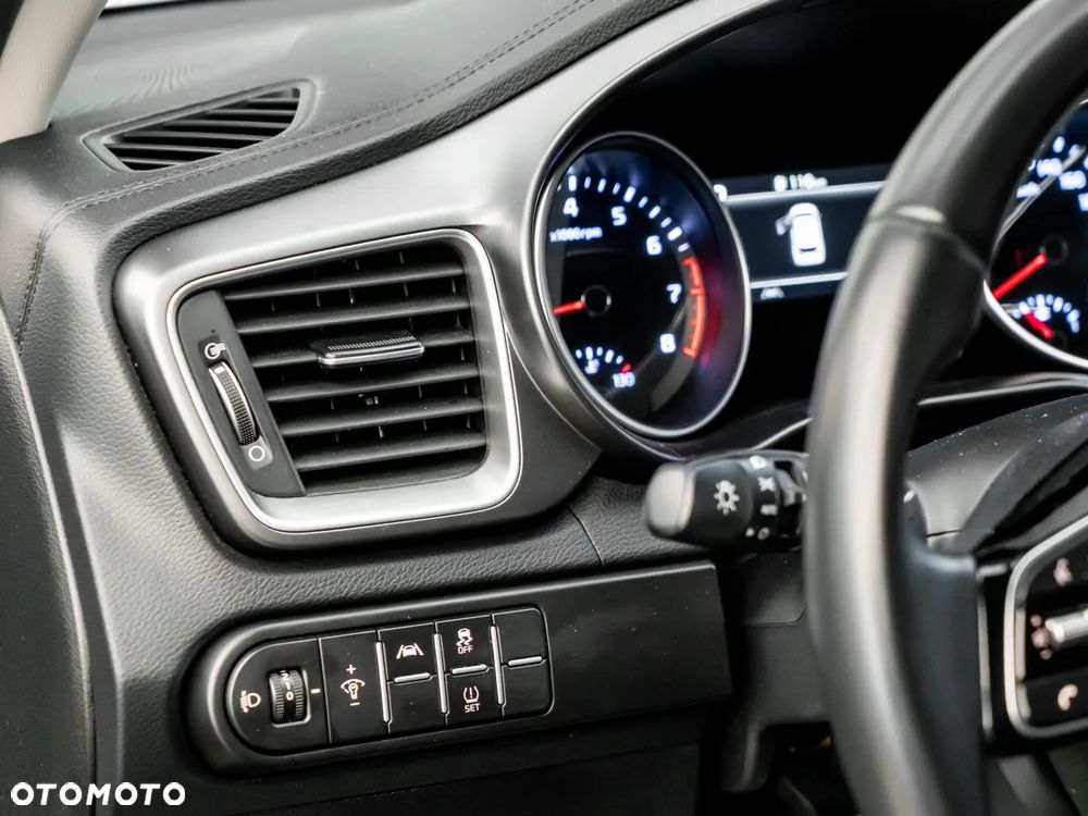 Kia Ceed 1.5 T-GDI M DCT - 24