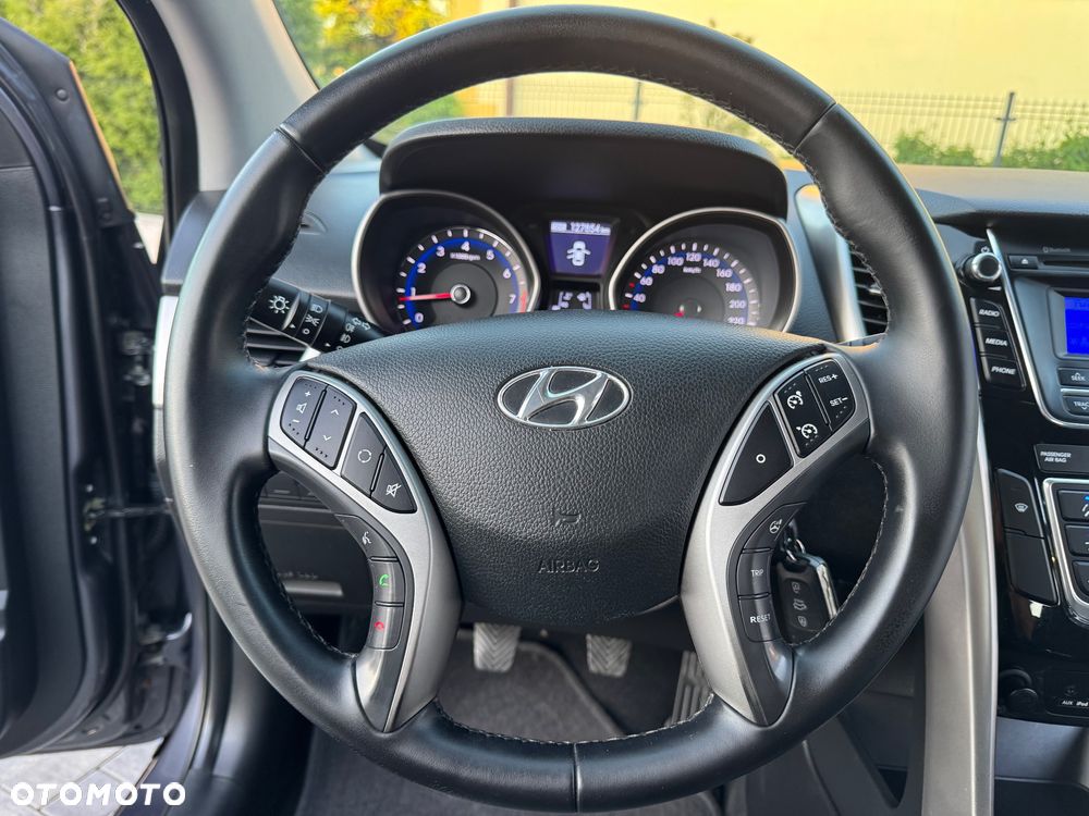 Hyundai i30 1.6 Comfort - 24