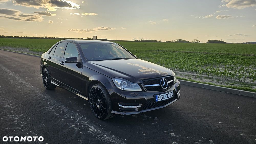 Mercedes-Benz Klasa C 350 BlueEff Avantgarde - 1