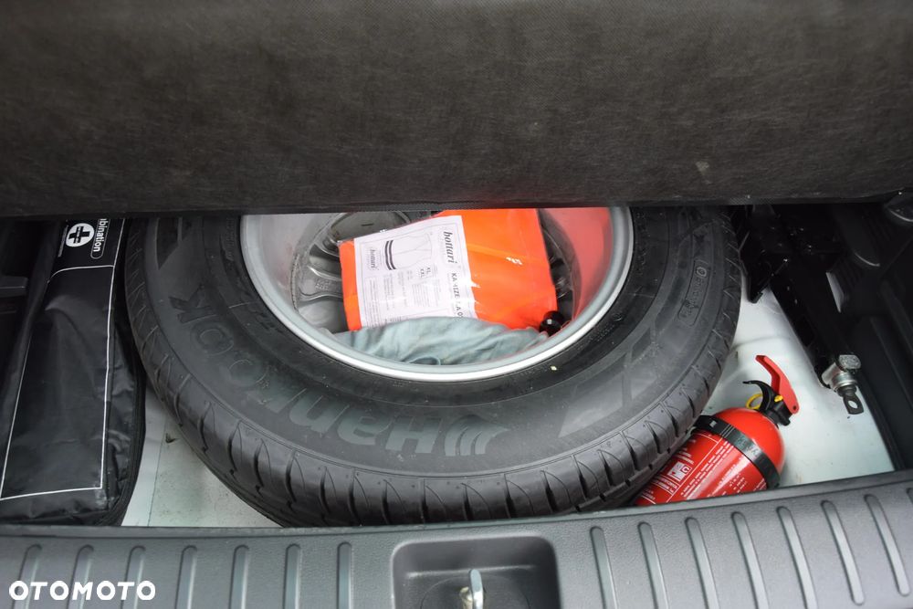 Hyundai Tucson 1.7 CRDI BlueDrive Comfort 2WD - 32