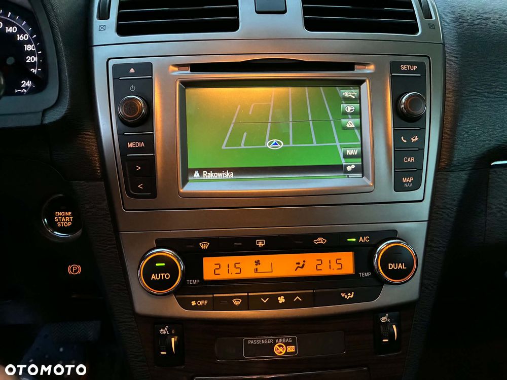 Toyota Avensis 1.8 Premium MS - 8