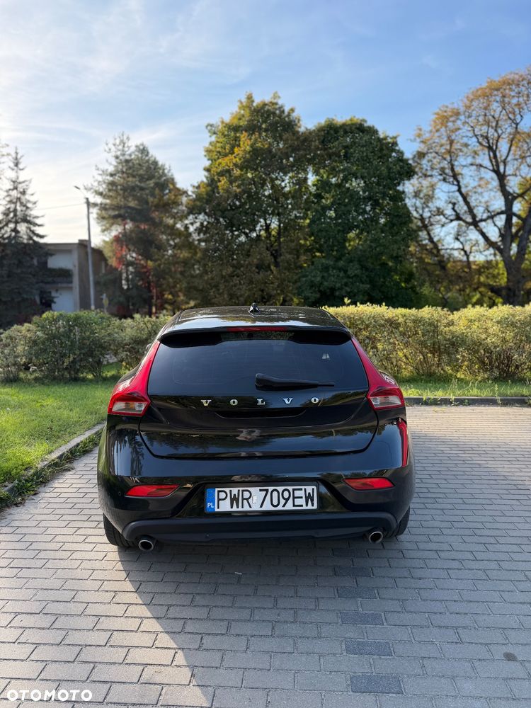 Volvo V40 D4 Drive-E Momentum - 10