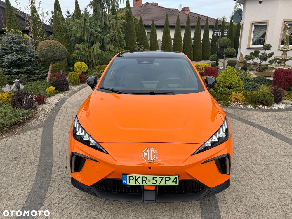 MG 4 Luxury 64 kWh - 30