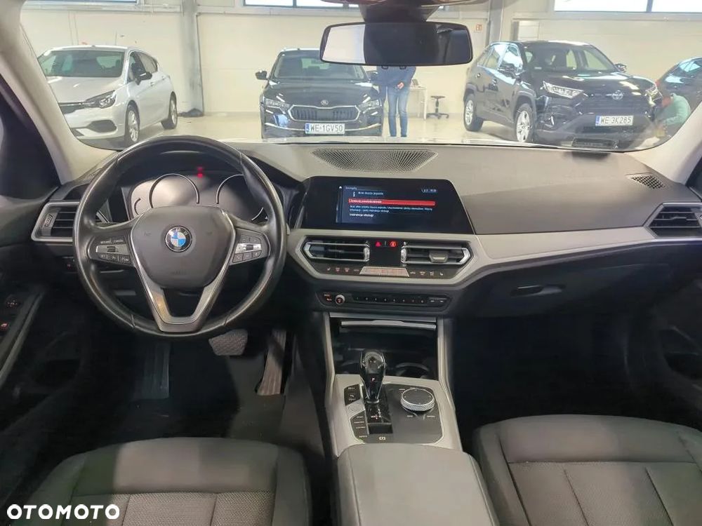 BMW Seria 3 318i Business Edition - 5