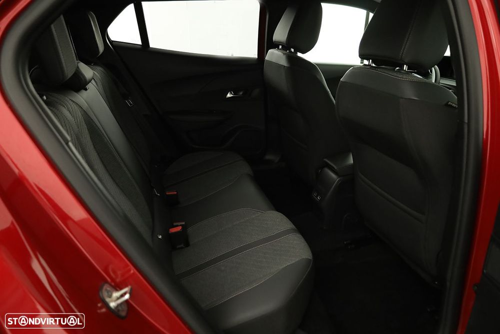 Peugeot 2008 1.2 PureTech Allure - 23