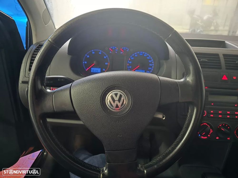 VW Polo 1.4 Trendline Pack Auto. - 13