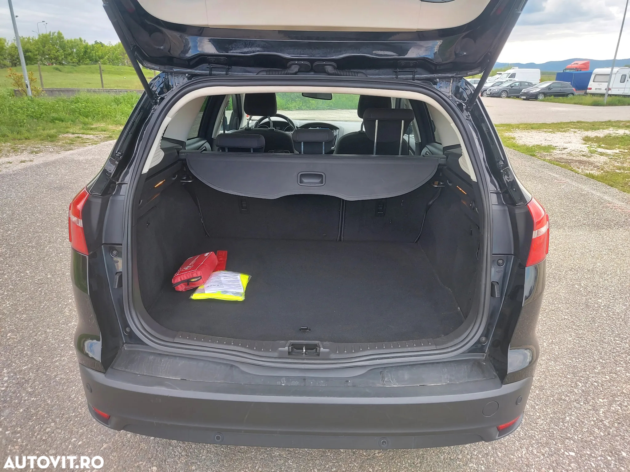 Ford Focus 1.5 EcoBlue Start-Stopp-System TITANIUM - 28
