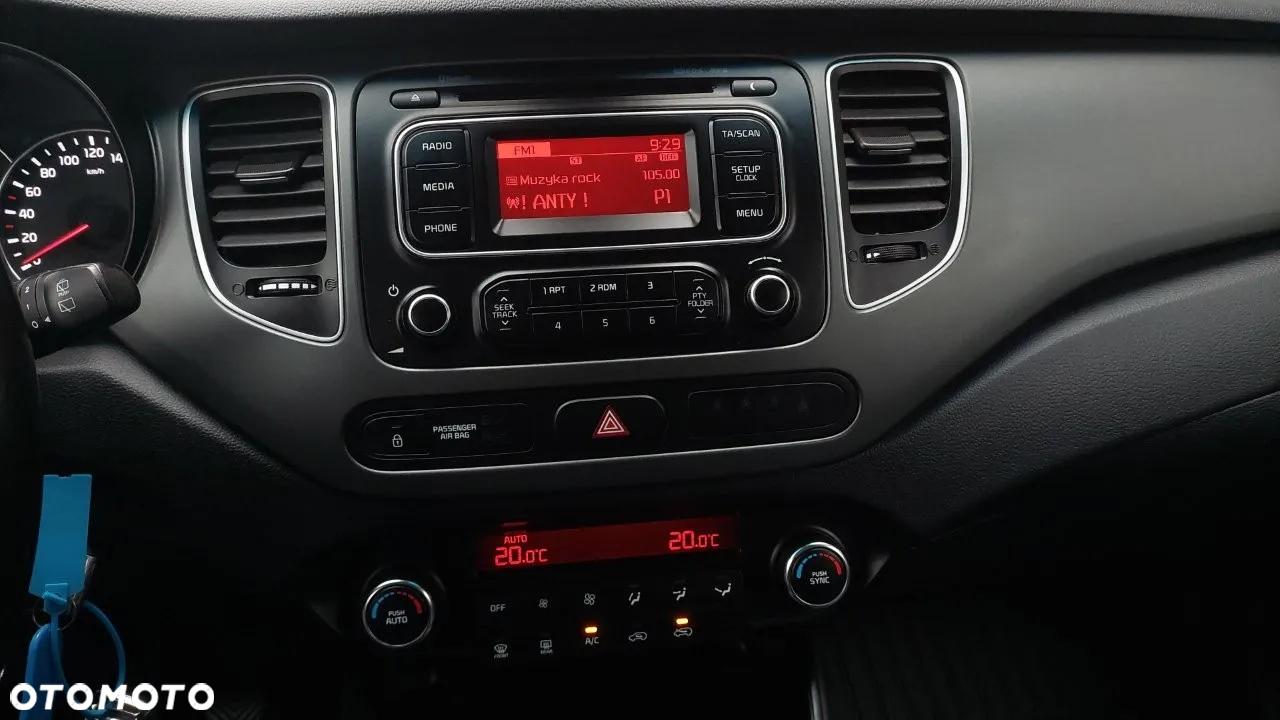 Kia Carens 1.6 GDI M - 33