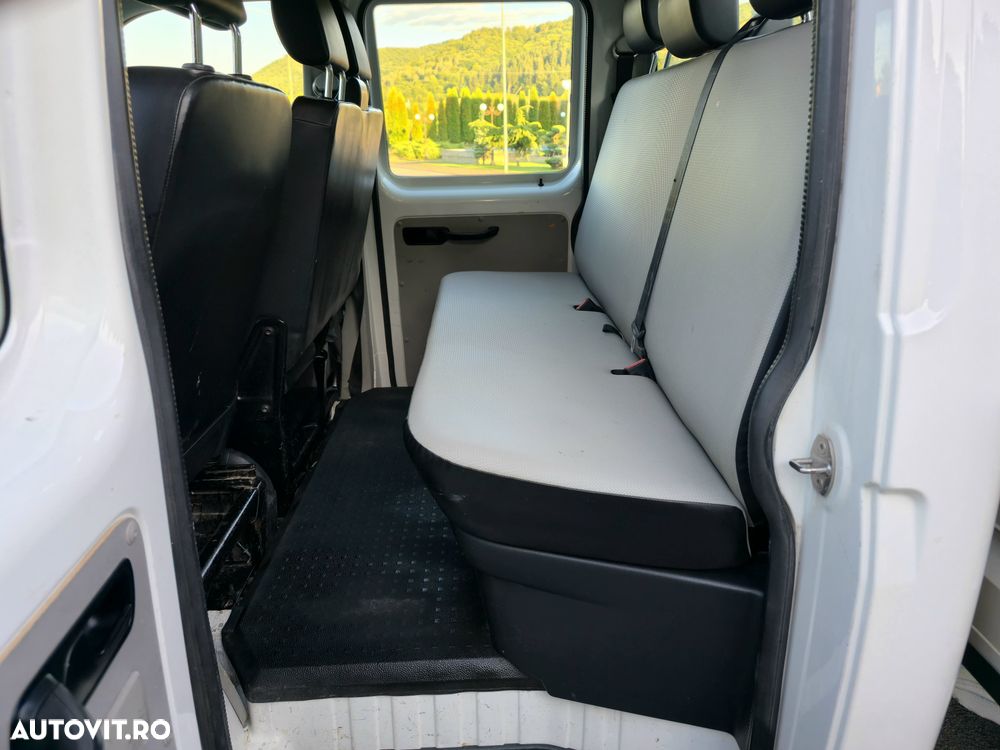 Volkswagen Transporter - 16