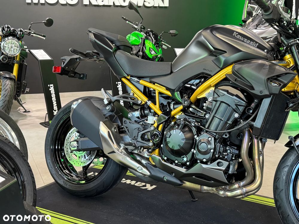 Kawasaki Z 900 - 5