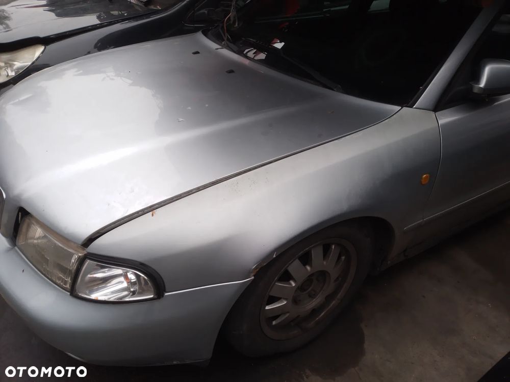 AUDI A4 B5 94-99  1.6 AHL   ZDERZAK TYŁ TYLNY   LY7M - 8