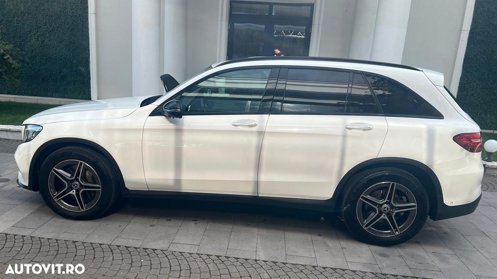 Mercedes-Benz GLC - 7