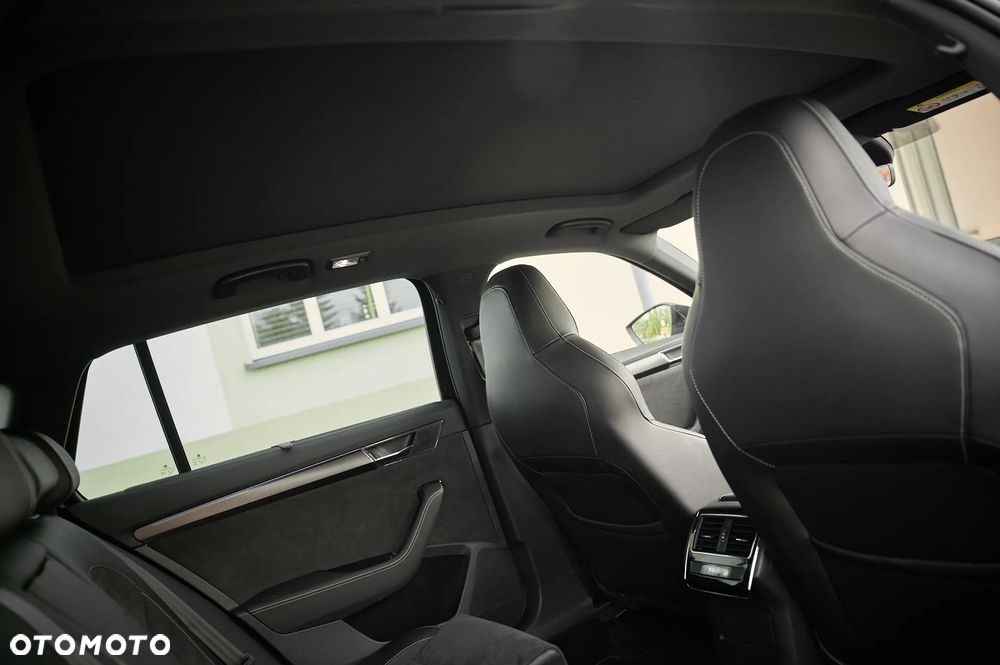 Skoda Superb 1.5 TSI DSG Sportline - 28