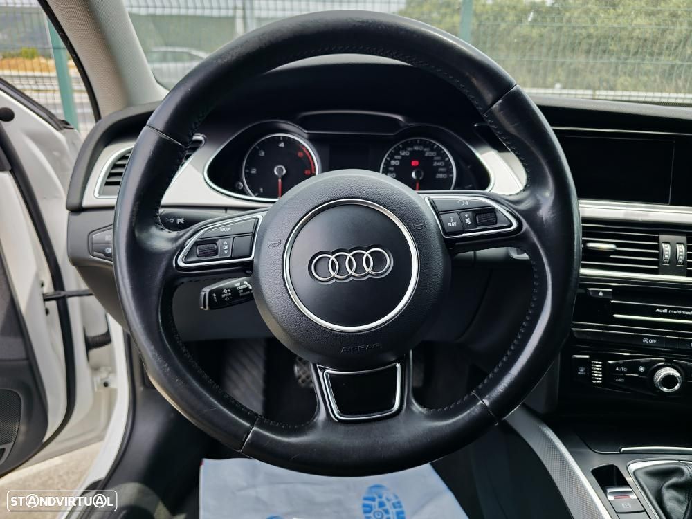 Audi A4 Avant 2.0 TDI Business Line S-line - 9