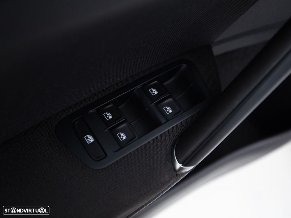 VW e-Golf AC/DC - 15