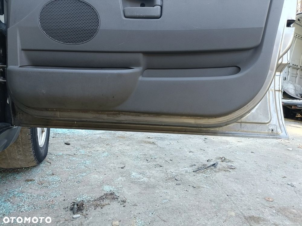 JEEP GRAND CHEROKEE III WK 04-10 2006 r. PJC drzwi prawy przód PP * - 11