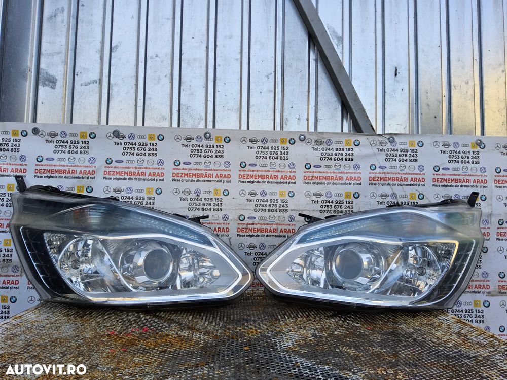 Far Ford Transit Custom Faruri stânga dreapta Custom Europa 2012-2018 - 1