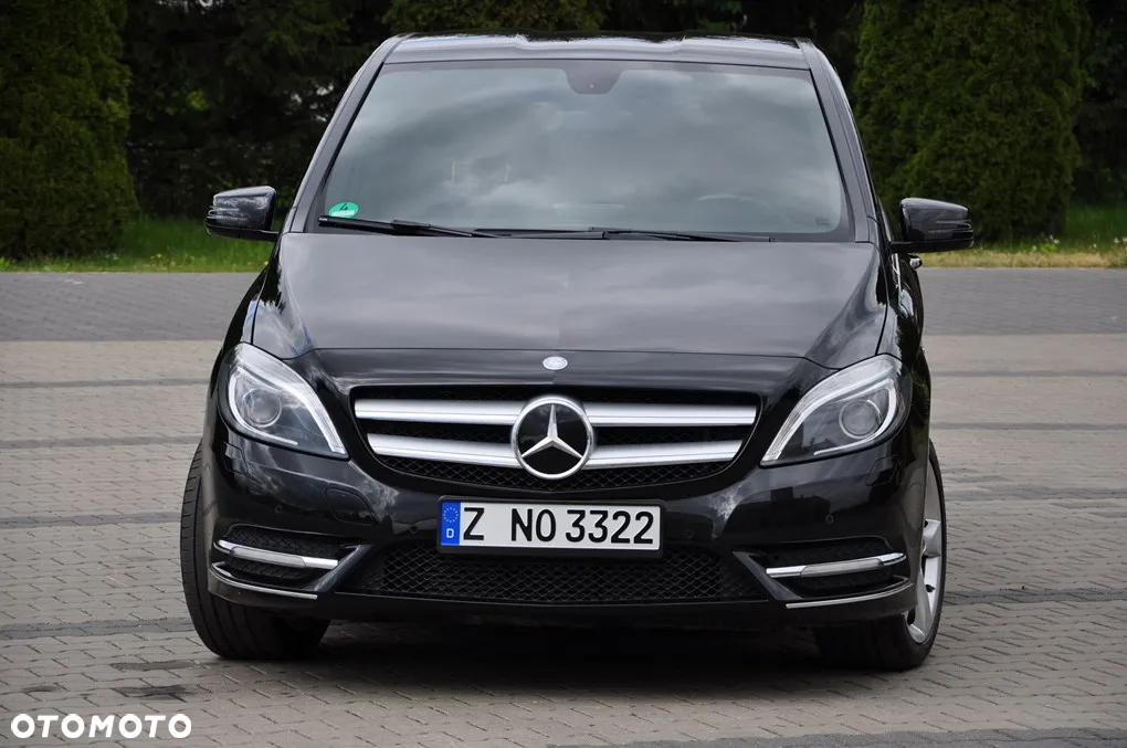 Mercedes-Benz Klasa B 180 BlueEFFICIENCY Edition - 2