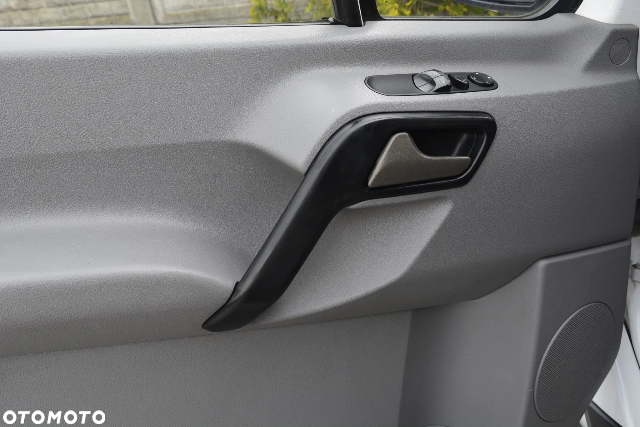 Mercedes-Benz Sprinter - 26