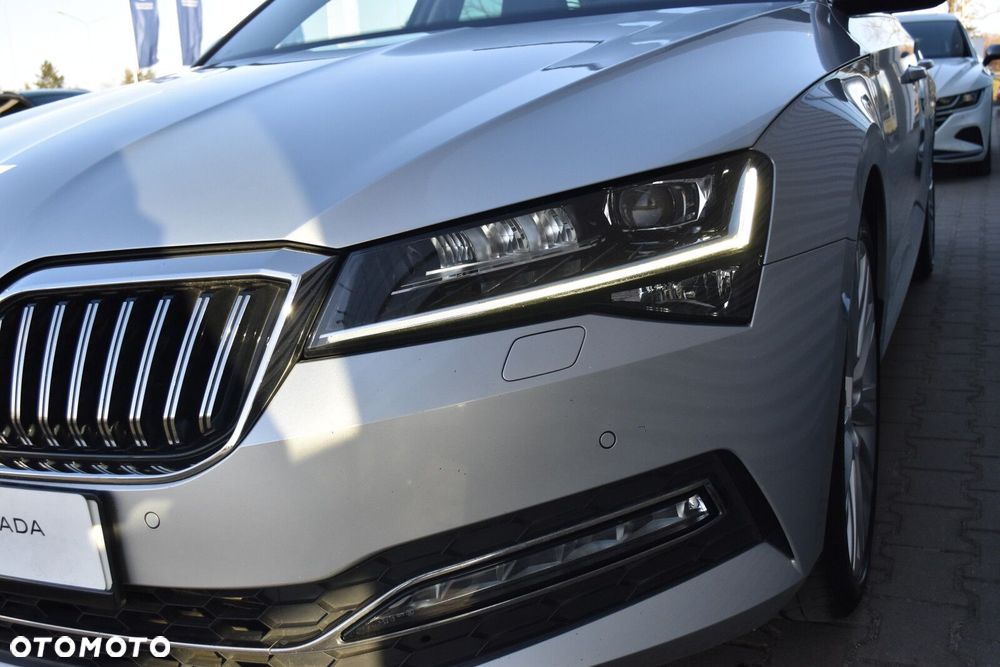 Skoda Superb 2.0 TDI SCR 4x4 Style DSG - 39