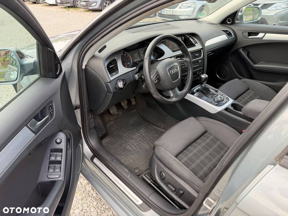 Audi A4 Limousine 3.2 FSI quattro S line Sportpaket (plus) - 23