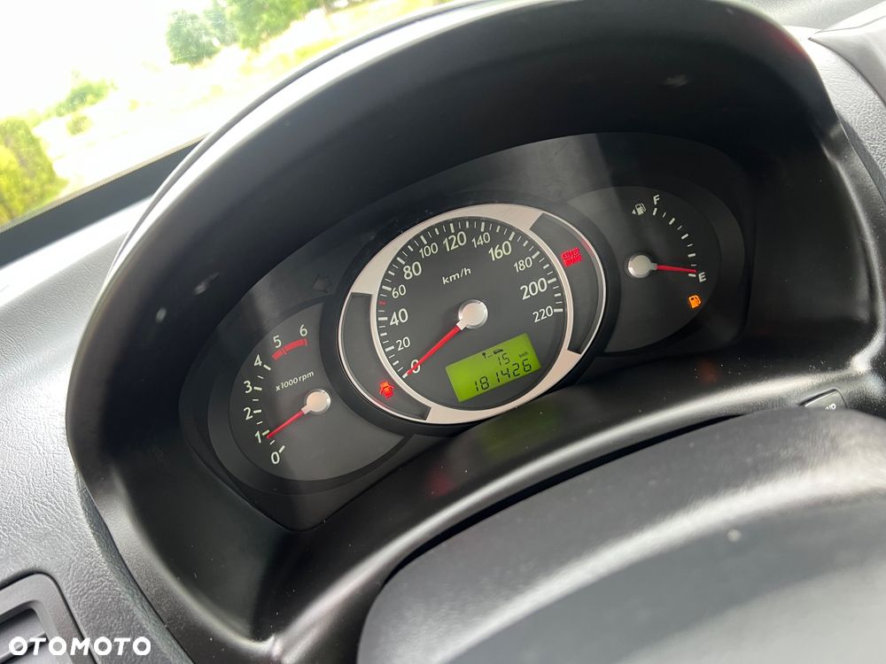 Hyundai Tucson 2.0 CRDi 2WD GLS - 27
