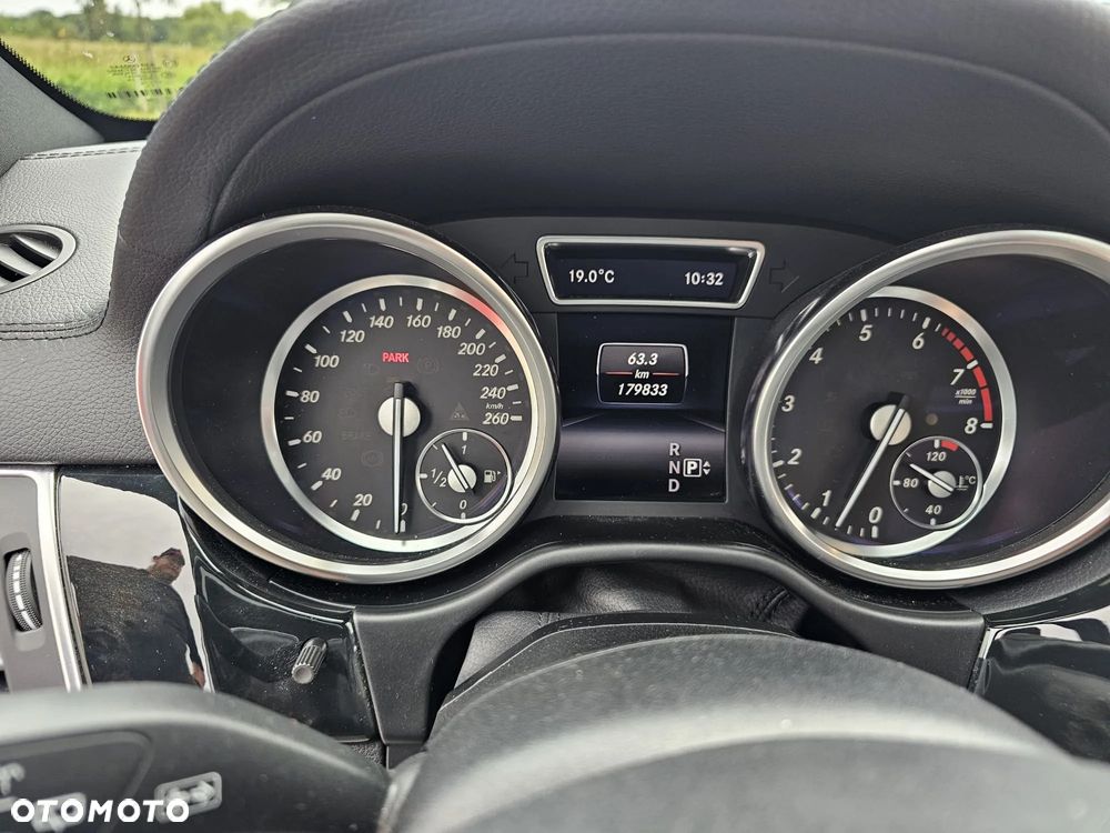 Mercedes-Benz GL 500 4Matic (BlueEFFICIENCY) 7G-TRONIC - 7