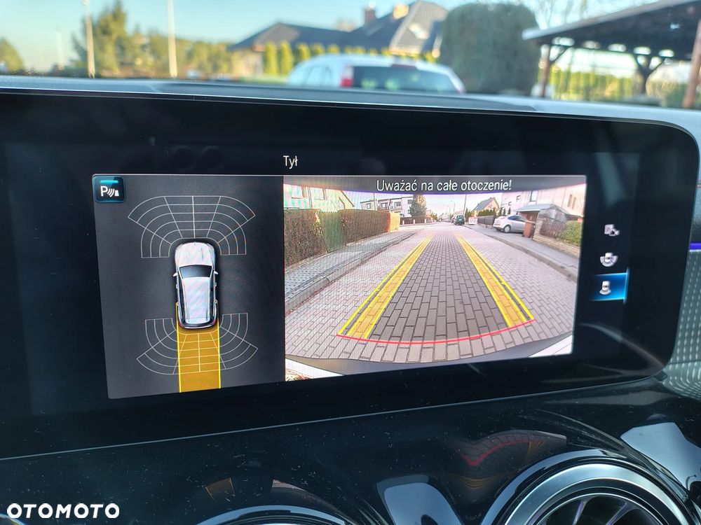 Mercedes-Benz EQB 300 4Matic AMG Line - 27