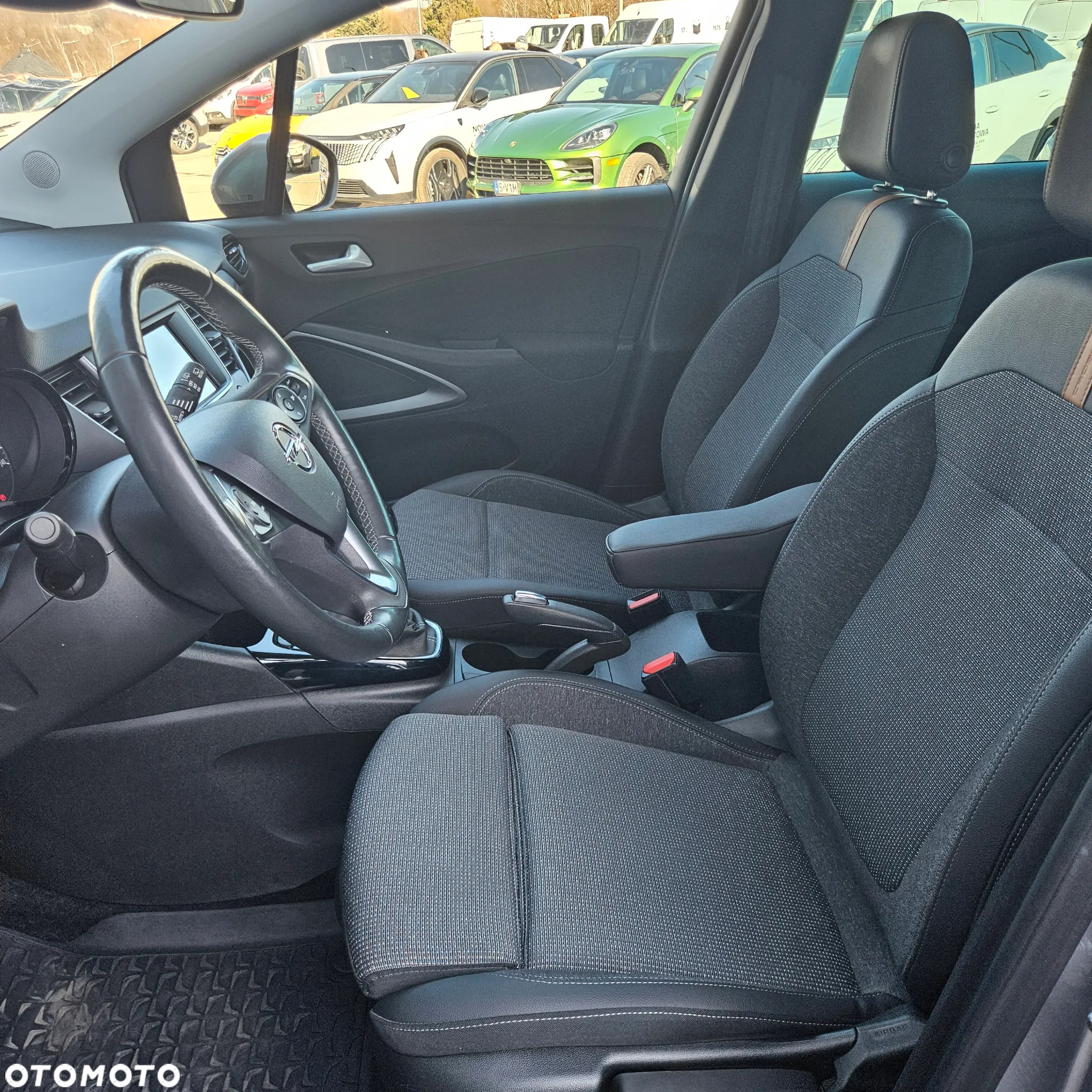 Opel Crossland X 1.2 T Eco Enjoy S&S - 13