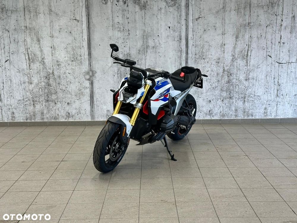 BMW R - 7