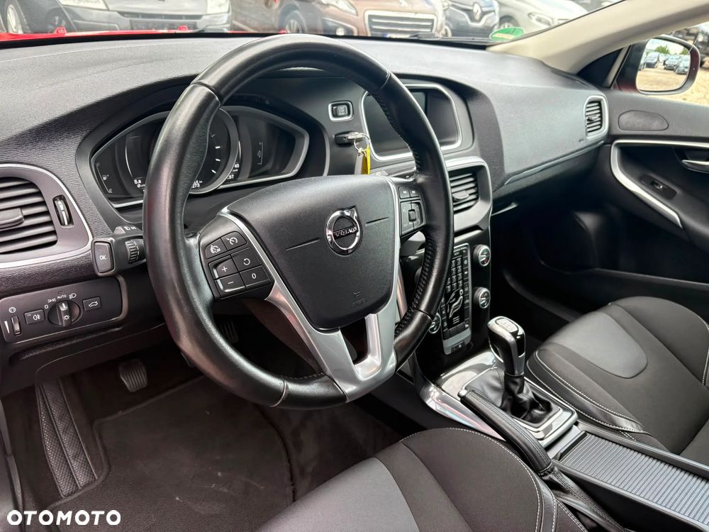Volvo V40 D2 Kinetic - 19
