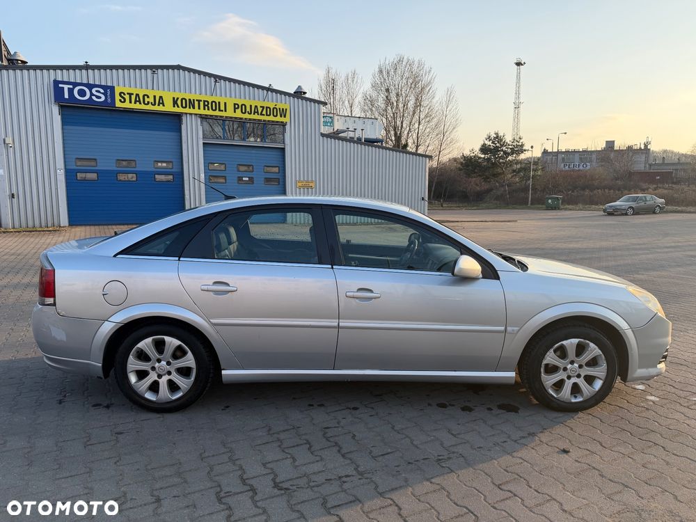 Opel Vectra 1.9 CDTI Cosmo - 3