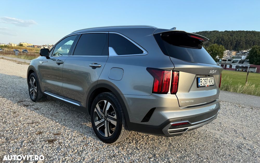 Kia Sorento 1.6 T-GDI HEV 6AT 4x2 7P Premium - 4