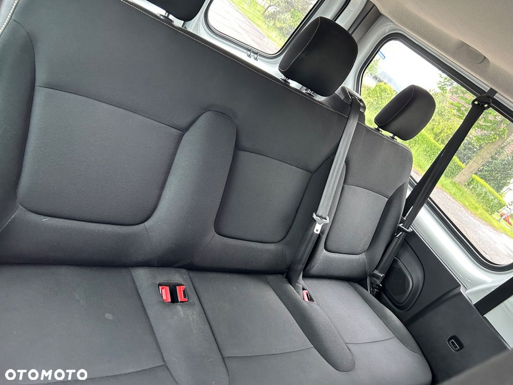 Renault Trafic - 11