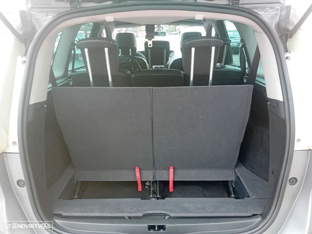 Renault Grand Scénic 1.5 dCi Bose Edition SS - 24