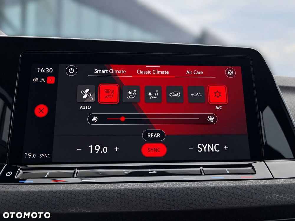 Volkswagen Golf 2.0 TSI GTI DSG - 21
