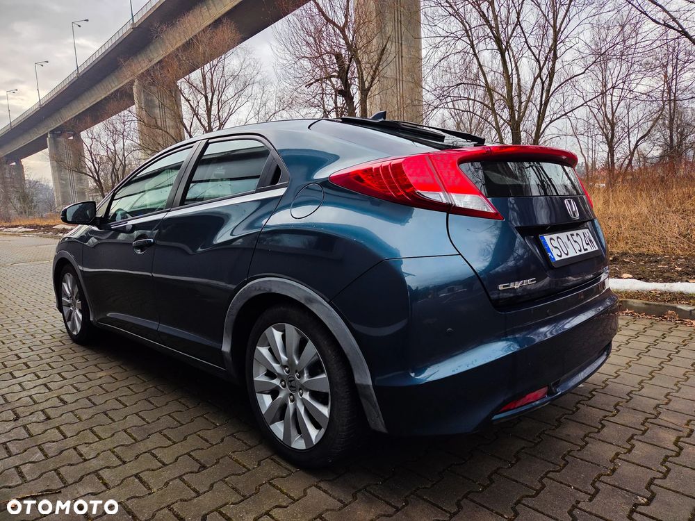 Honda Civic 1.8 Executive NAVI - 22