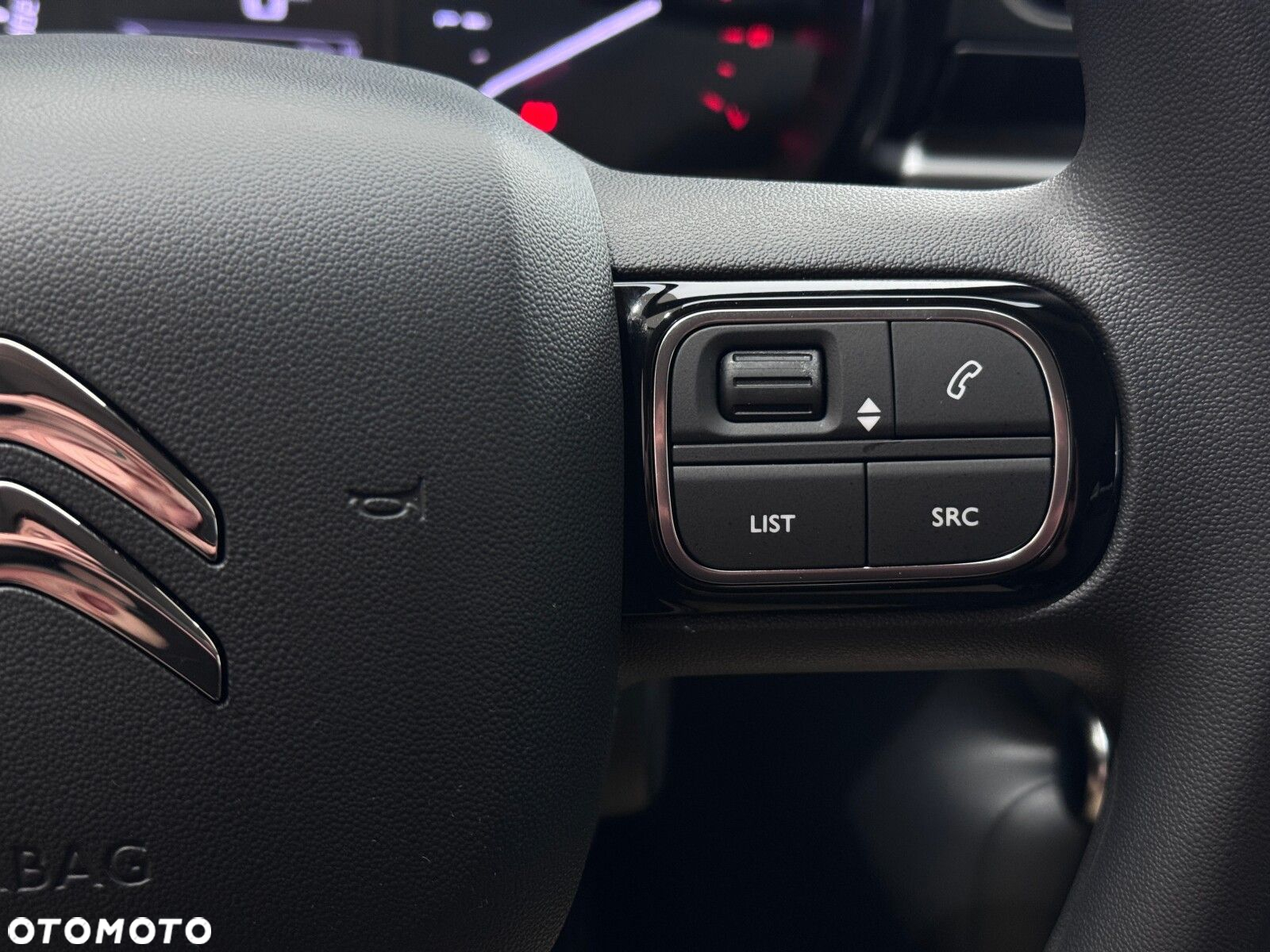 Citroën C3 1.2 PureTech Shine - 24
