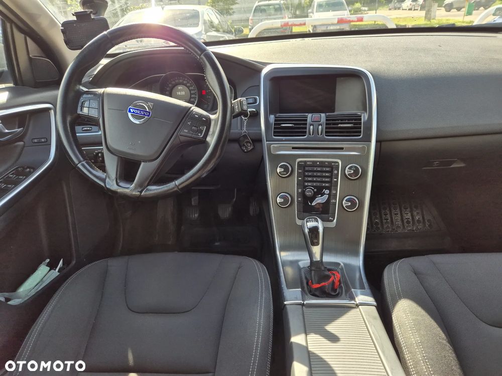 Volvo XC 60 - 4