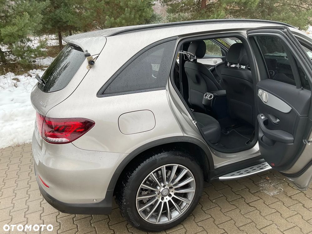 Mercedes-Benz GLC - 4