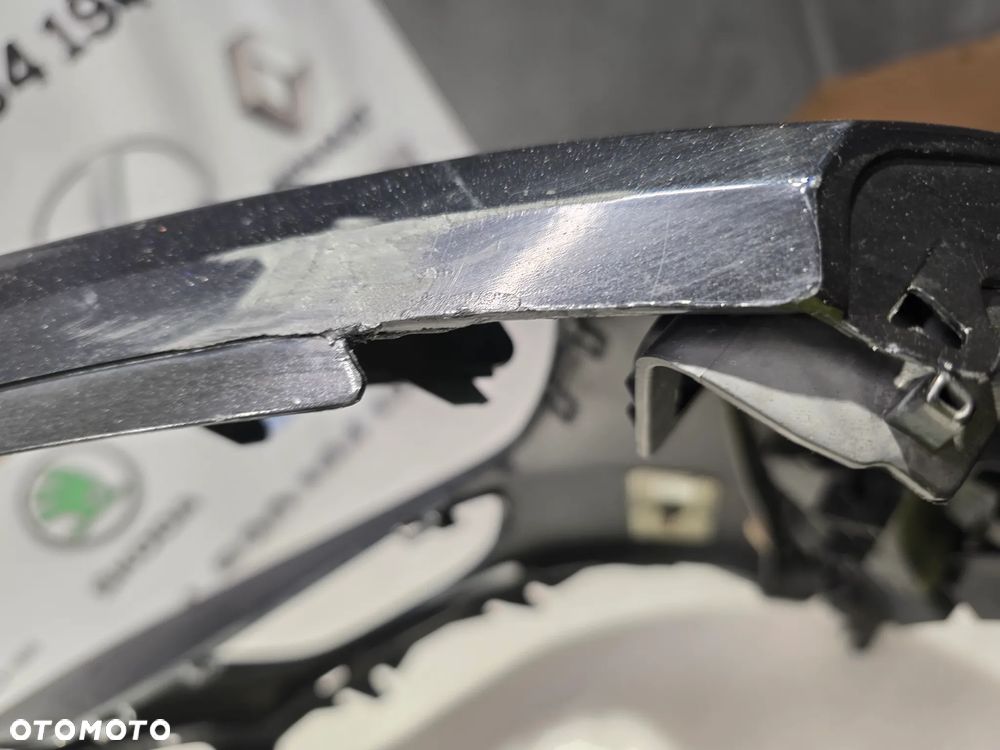 PORSCHE CAYENNE LIFT 14-18 ZDERZAK PRZEDNI PRZÓD NA SPRYSKI + 4xPDC , NR 7P5807221D , NR AUKCJI NZ1738 - 38