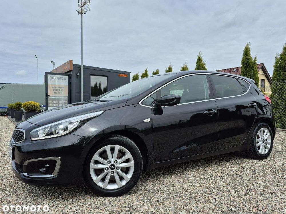 Kia Ceed - 35