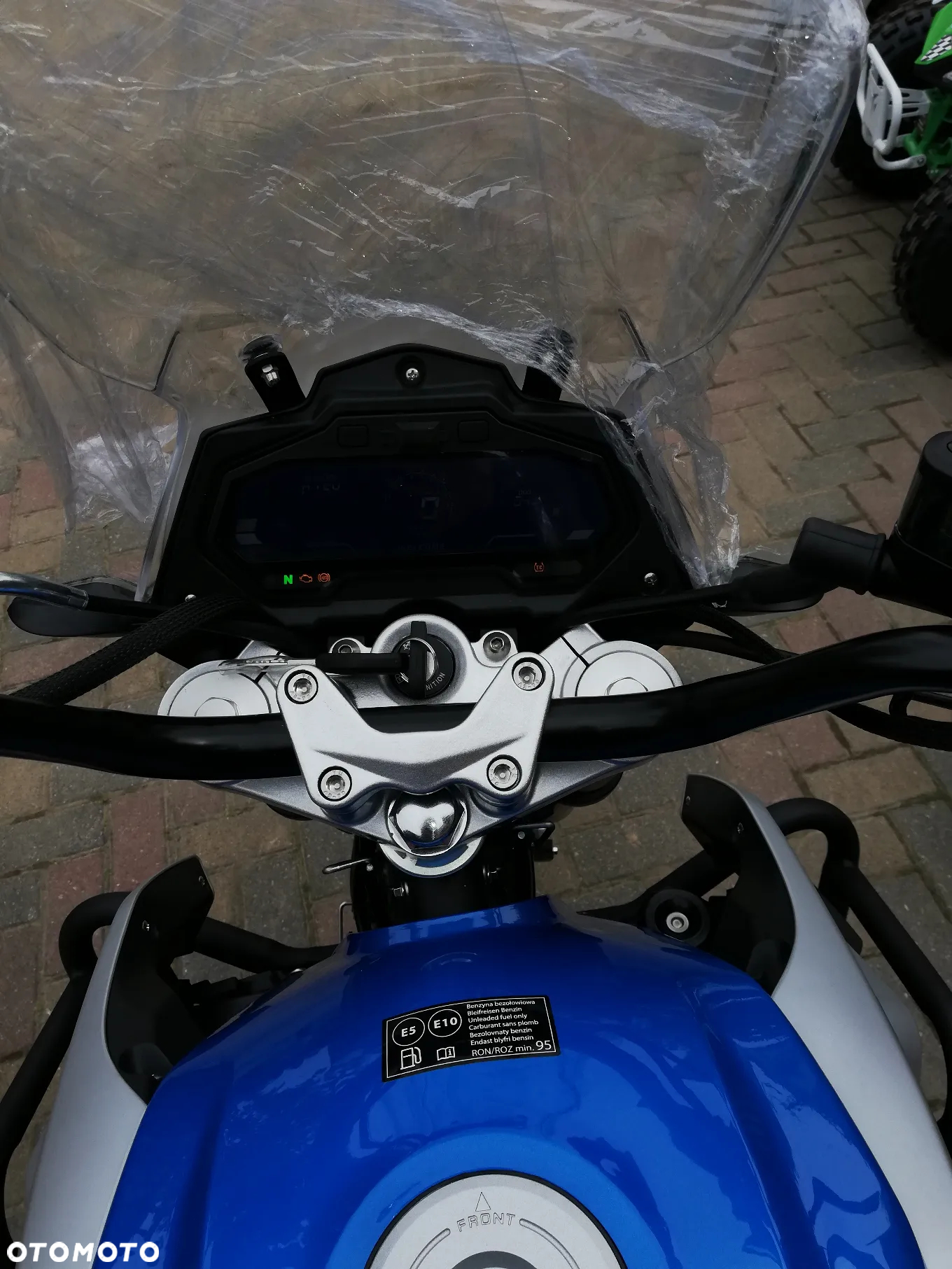 Junak RX One - 4