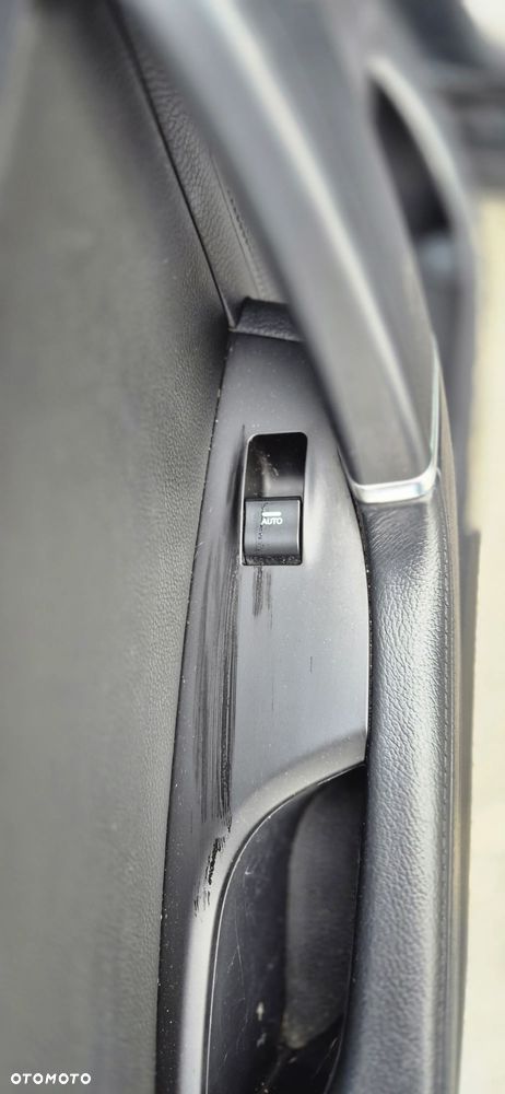 Hyundai i40 1.7 CRDi Comfort + - 24